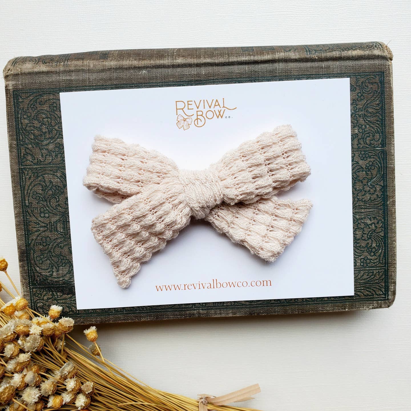 Classic Knit Fabric Bow on Alligator Clip • Textured Oat