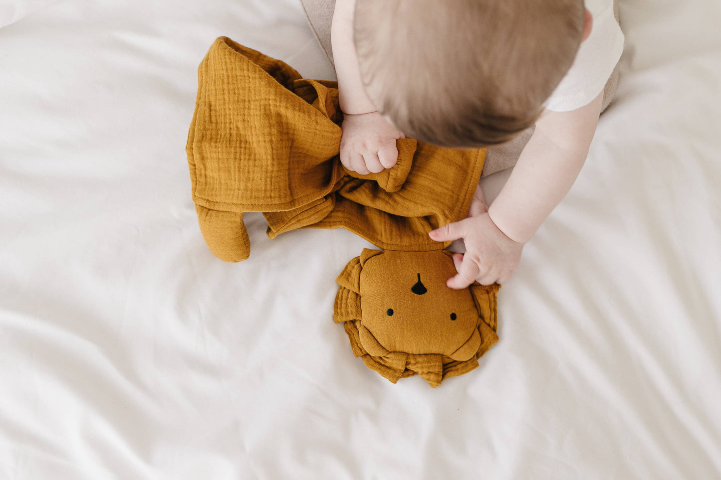 Toffee Lion Organic Cotton Muslin Lovey Blanket