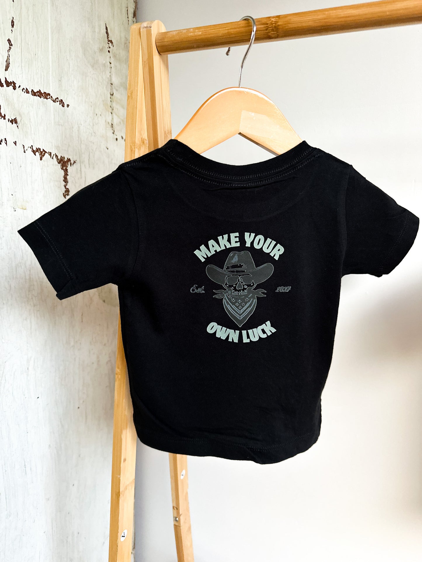 Howdy Tee - Vintage Black