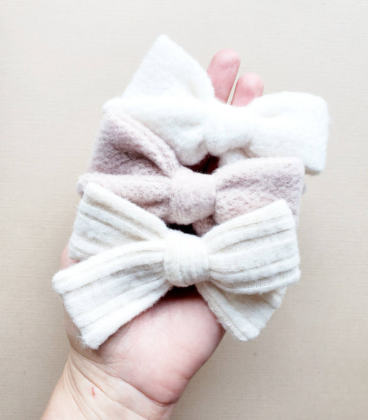 Classic Fabric Bow on Clip• Soft Cream Stripe