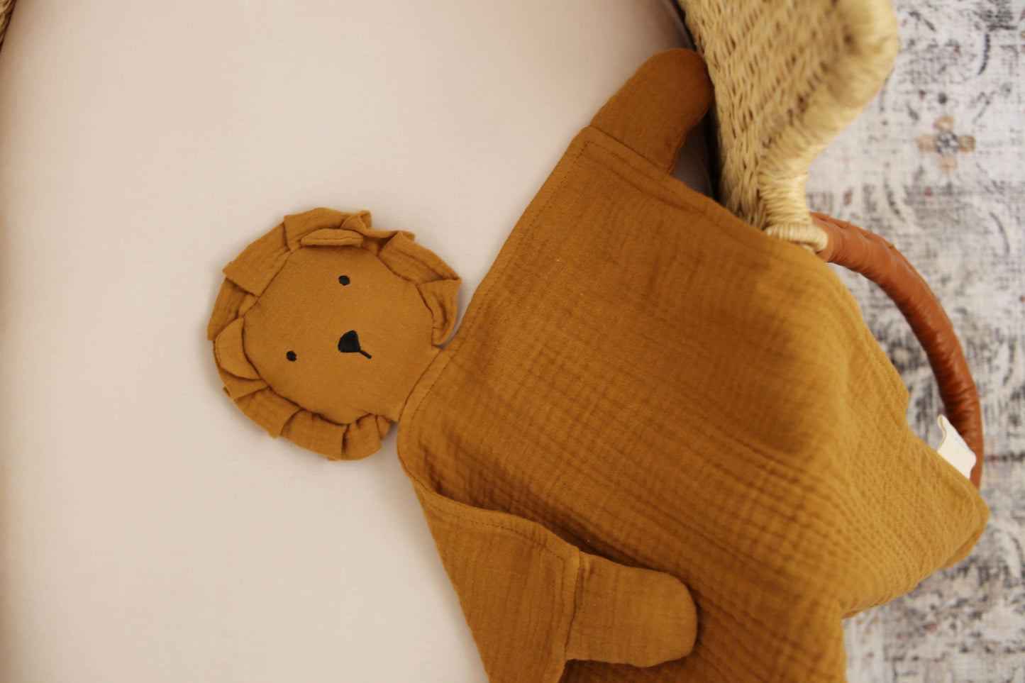 Toffee Lion Organic Cotton Muslin Lovey Blanket